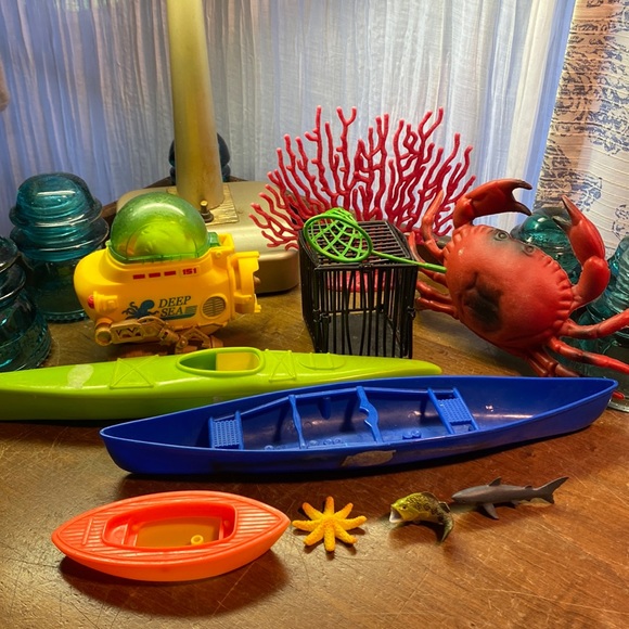 Toys R Us deep sea place set - Picture 1 of 11